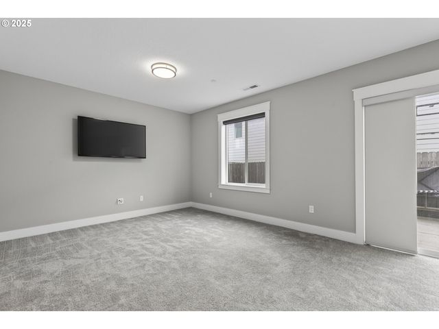 2320 N R St, Washougal, WA 98671