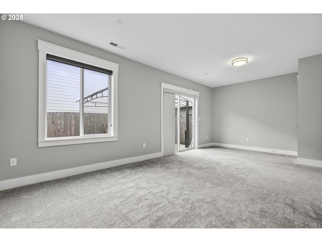 2320 N R St, Washougal, WA 98671