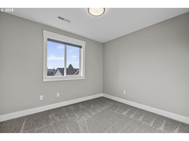 2320 N R St, Washougal, WA 98671