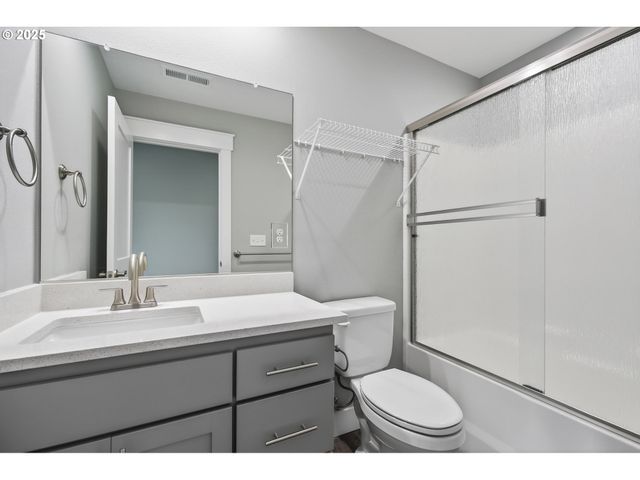 2320 N R St, Washougal, WA 98671