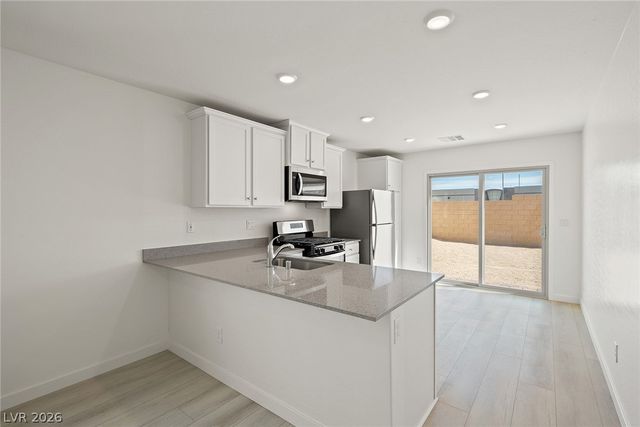 6742 Violet Cascade Avenue, Las Vegas, NV 89156