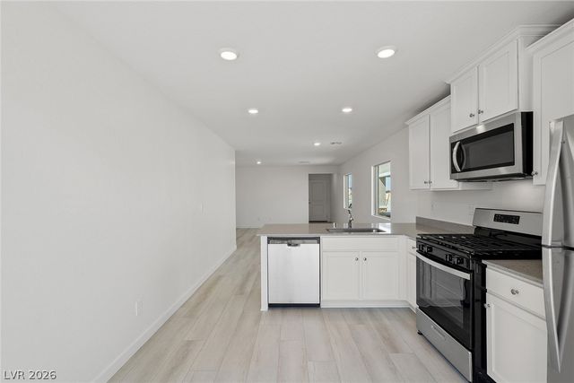 6742 Violet Cascade Avenue, Las Vegas, NV 89156