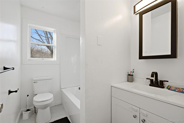 6-8 Bell Drive, Highland, NY 12528