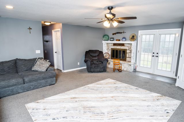 26 Cowboy Trail, Buffalo, MO 65622