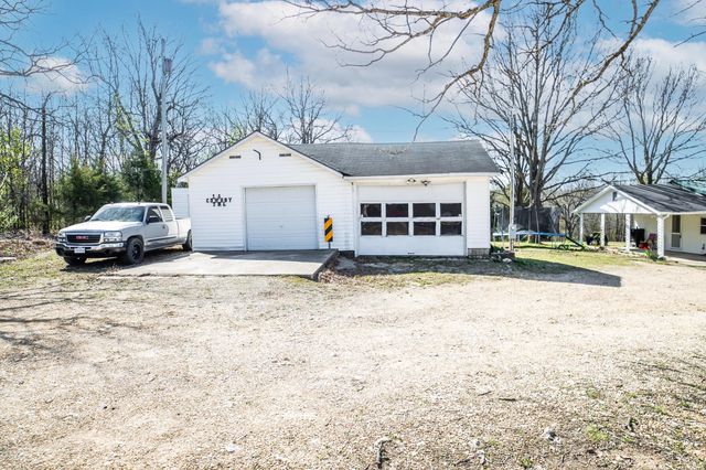 26 Cowboy Trail, Buffalo, MO 65622