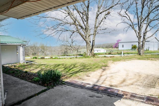 26 Cowboy Trail, Buffalo, MO 65622