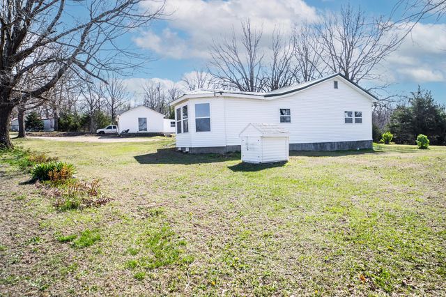 26 Cowboy Trail, Buffalo, MO 65622