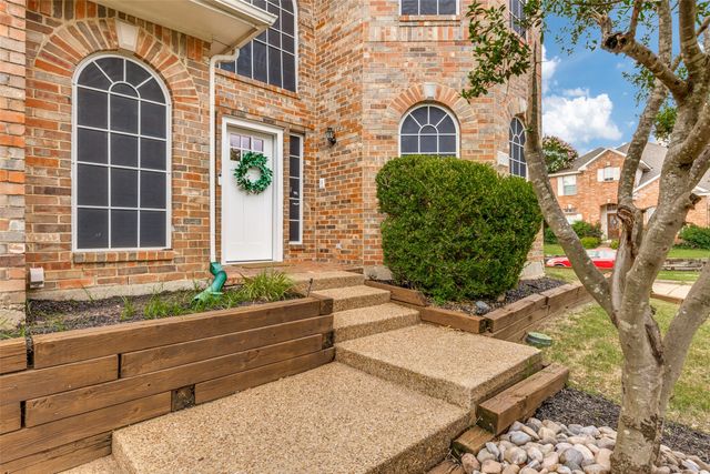 2300 Pagoda Oak Drive, Plano, TX 75074