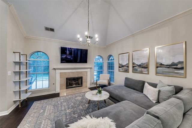 2300 Pagoda Oak Drive, Plano, TX 75074