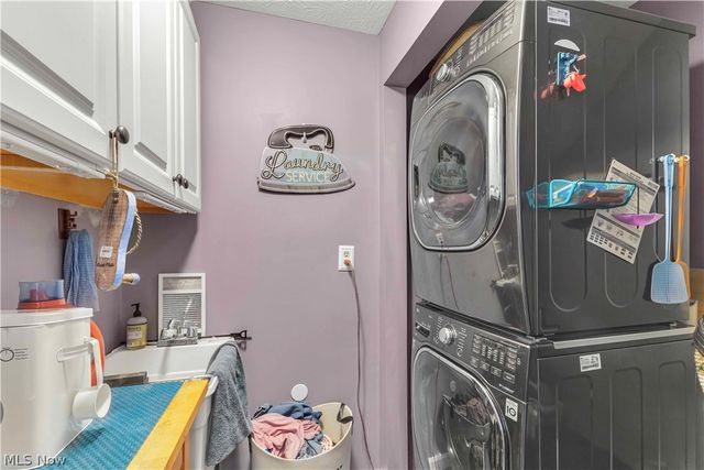 24323 Smith Avenue, Westlake, OH 44145
