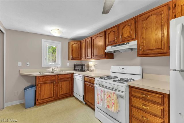 24323 Smith Avenue, Westlake, OH 44145
