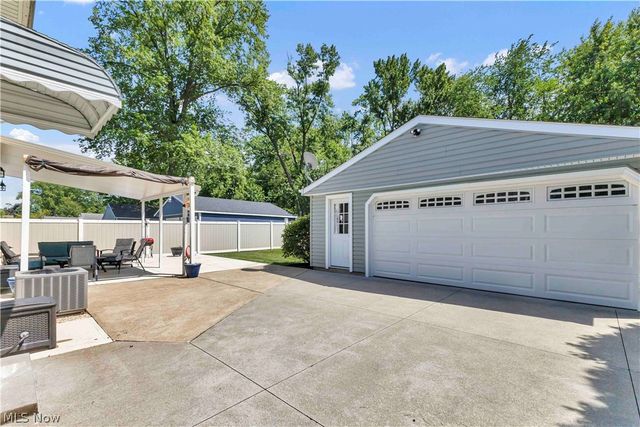 24323 Smith Avenue, Westlake, OH 44145