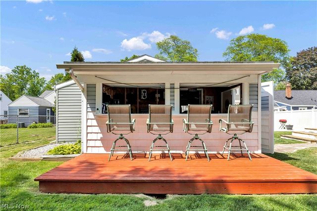 24323 Smith Avenue, Westlake, OH 44145
