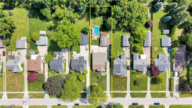 24323 Smith Avenue, Westlake, OH 44145