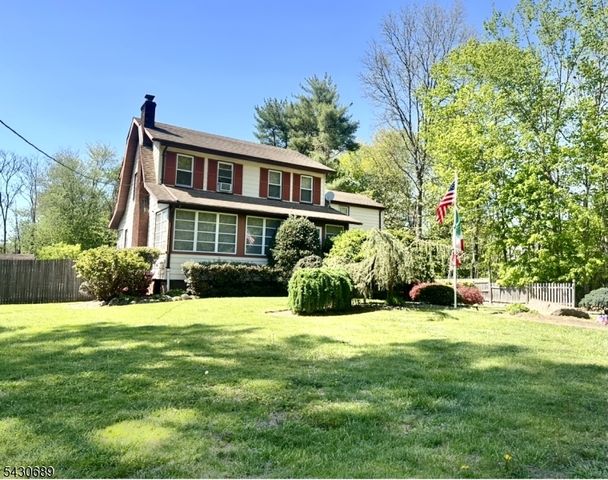 52 Passaic Avenue, Livingston Twp., NJ 07039
