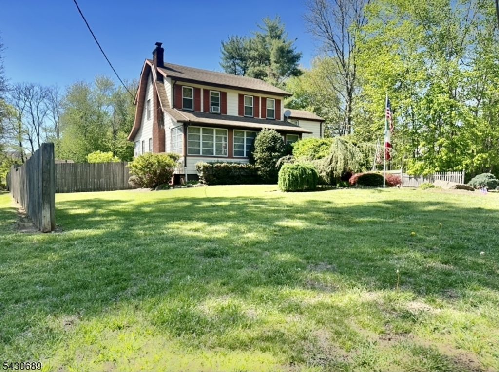 52 Passaic Avenue, Livingston Twp., NJ 07039