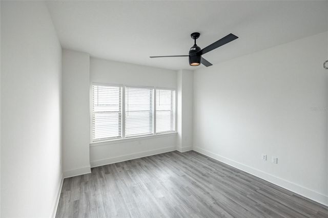 1420 LAKEFRONT DRIVE 2103, Sarasota, FL 34240