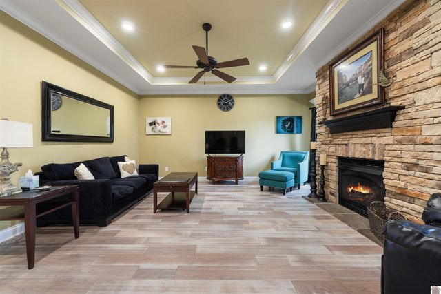 125 Pershing Way, Paducah, KY 42001