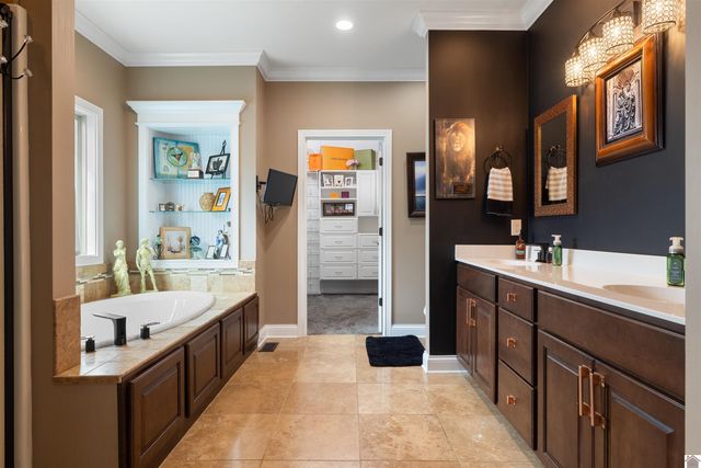 125 Pershing Way, Paducah, KY 42001