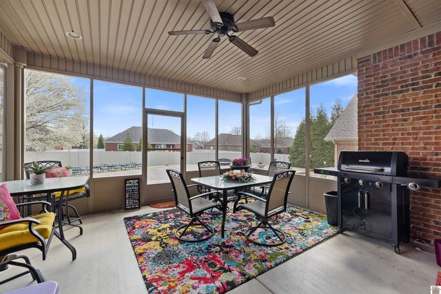 125 Pershing Way, Paducah, KY 42001