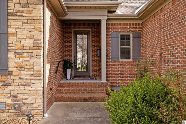 125 Pershing Way, Paducah, KY 42001