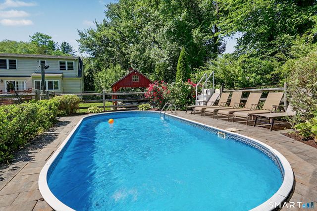 14 Peters Road, Trumbull, CT 06611