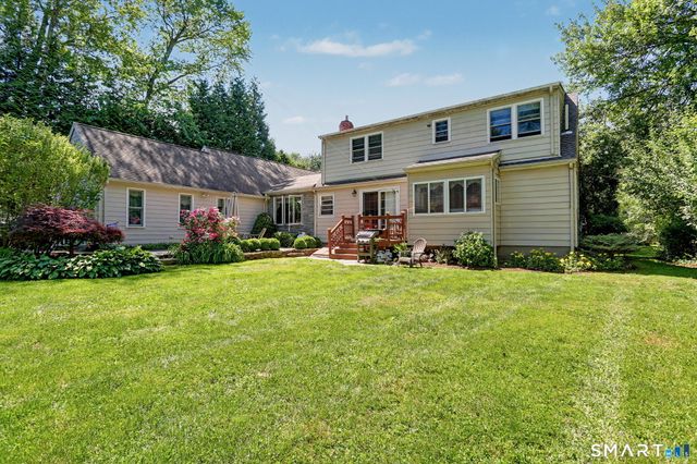 14 Peters Road, Trumbull, CT 06611