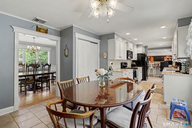 14 Peters Road, Trumbull, CT 06611