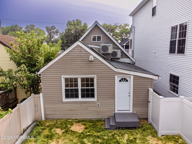 9 Woodland Avenue, Keansburg, NJ 07734