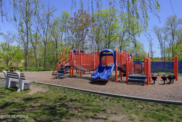 9 Woodland Avenue, Keansburg, NJ 07734
