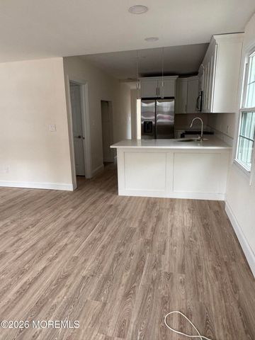 9 Woodland Avenue, Keansburg, NJ 07734