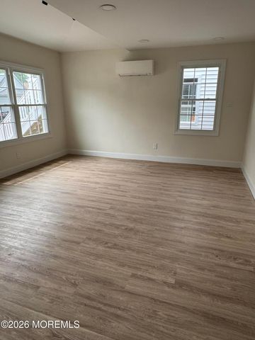 9 Woodland Avenue, Keansburg, NJ 07734
