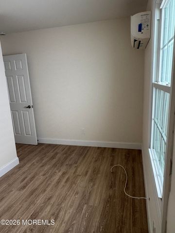 9 Woodland Avenue, Keansburg, NJ 07734