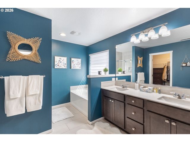 2747 S HARPER VALLEY Way, Ridgefield, WA 98642