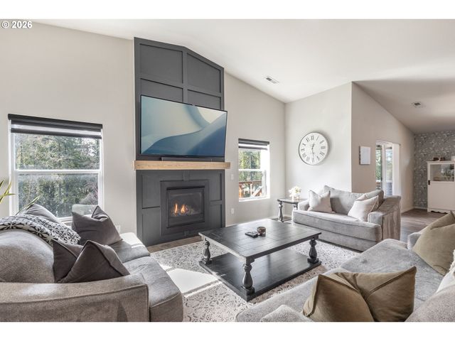 2747 S HARPER VALLEY Way, Ridgefield, WA 98642