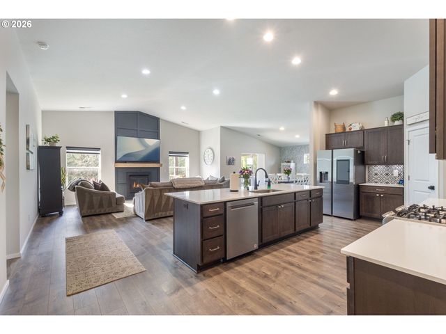 2747 S HARPER VALLEY Way, Ridgefield, WA 98642