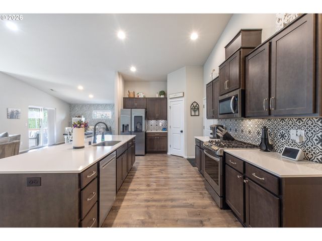 2747 S HARPER VALLEY Way, Ridgefield, WA 98642