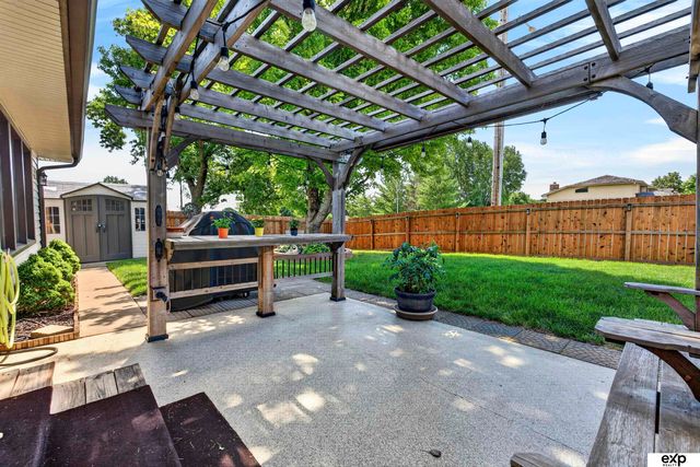 12229 Patrick Avenue, Omaha, NE 68164