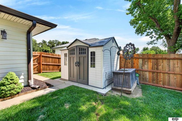 12229 Patrick Avenue, Omaha, NE 68164