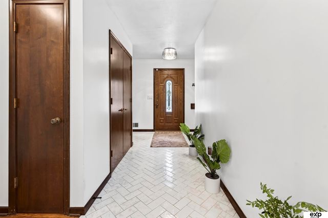 12229 Patrick Avenue, Omaha, NE 68164