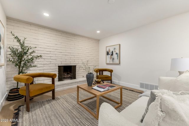 6514 E HUBBELL Street, Scottsdale, AZ 85257