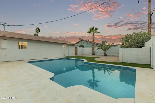 6514 E HUBBELL Street, Scottsdale, AZ 85257