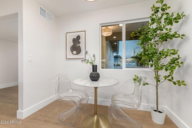 6514 E HUBBELL Street, Scottsdale, AZ 85257