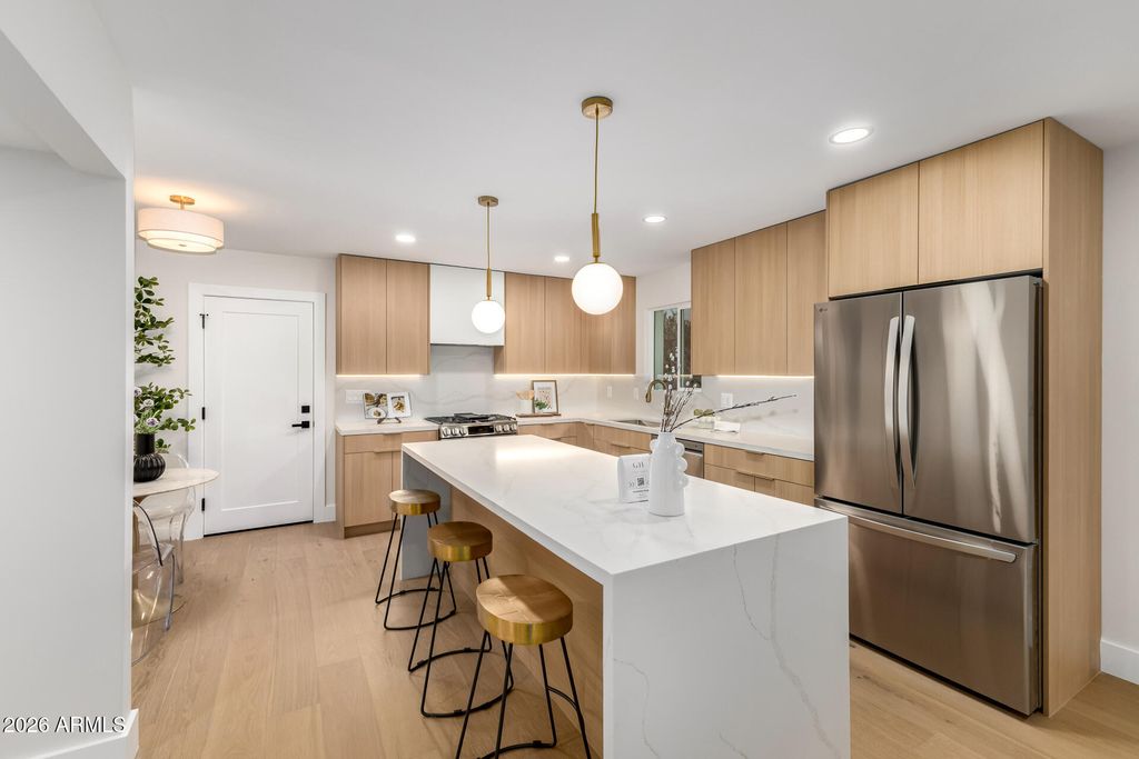 6514 E HUBBELL Street, Scottsdale, AZ 85257