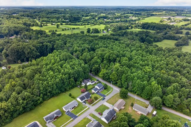 501 Forrest Cove Ln, Cookeville, TN 38501