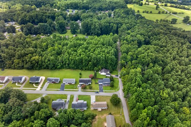 501 Forrest Cove Ln, Cookeville, TN 38501