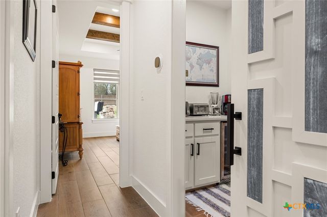 11205 Golden Eagle Avenue, Salado, TX 76571