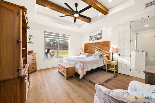 11205 Golden Eagle Avenue, Salado, TX 76571