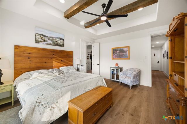 11205 Golden Eagle Avenue, Salado, TX 76571