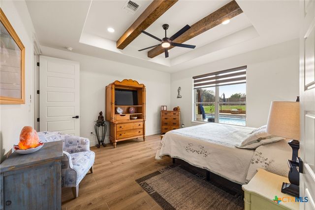 11205 Golden Eagle Avenue, Salado, TX 76571